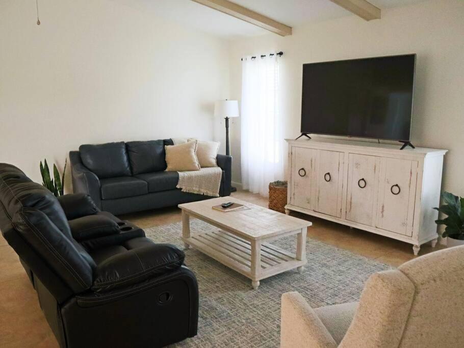 Cozy Retreat, Heated Pool, Water Canal, Bikes,3 Bedroom Cape Coral Ngoại thất bức ảnh