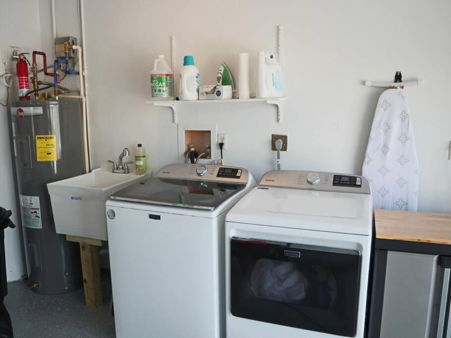 Cozy Retreat, Heated Pool, Water Canal, Bikes,3 Bedroom Cape Coral Ngoại thất bức ảnh