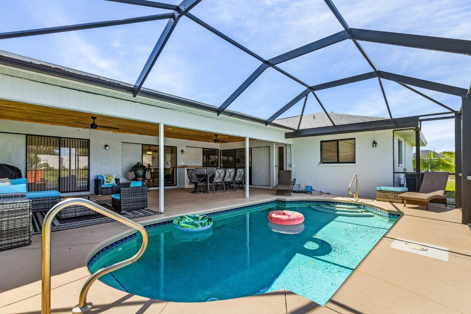 Cozy Retreat, Heated Pool, Water Canal, Bikes,3 Bedroom Cape Coral Ngoại thất bức ảnh
