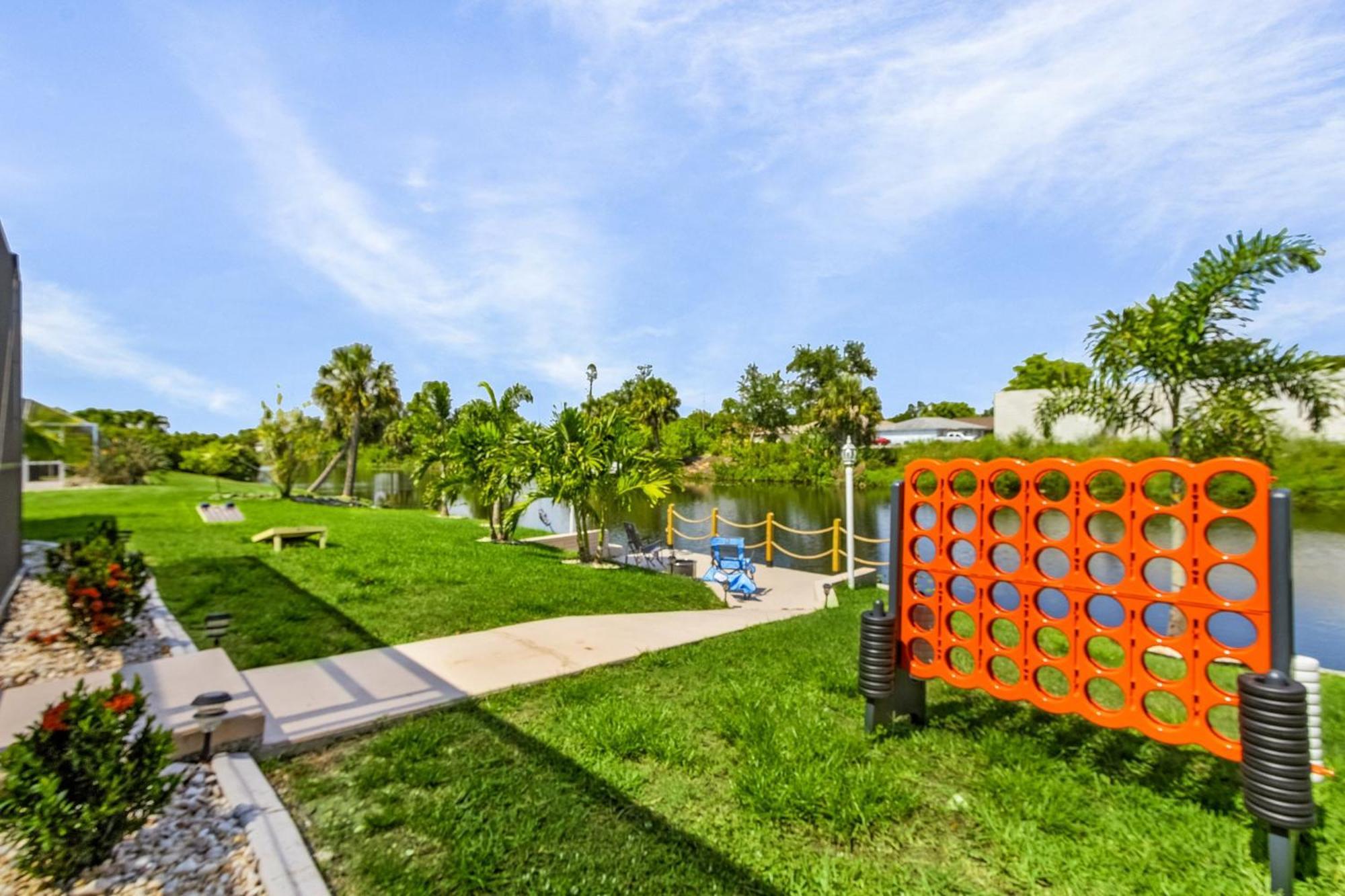 Cozy Retreat, Heated Pool, Water Canal, Bikes,3 Bedroom Cape Coral Ngoại thất bức ảnh