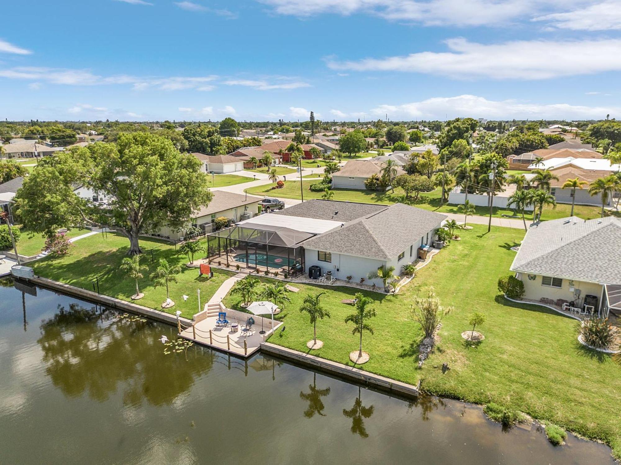Cozy Retreat, Heated Pool, Water Canal, Bikes,3 Bedroom Cape Coral Ngoại thất bức ảnh